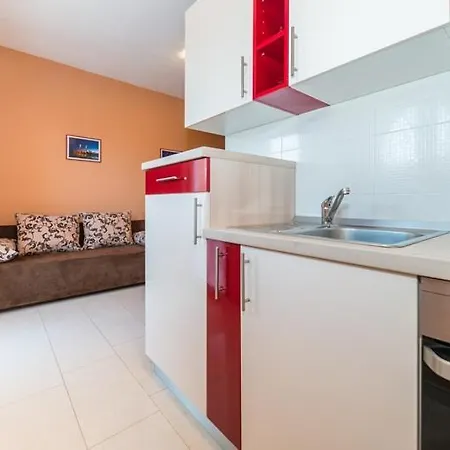 Apartament Maestral 70m From The - By Ta Leut Agency