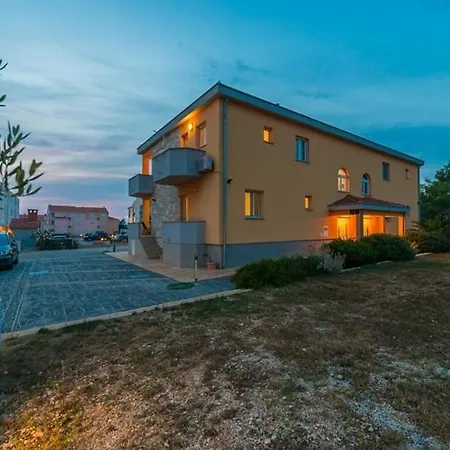 Maestral 70m From The - By Ta Leut Agency Apartment *